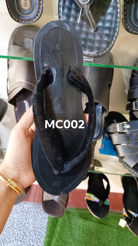 MC002